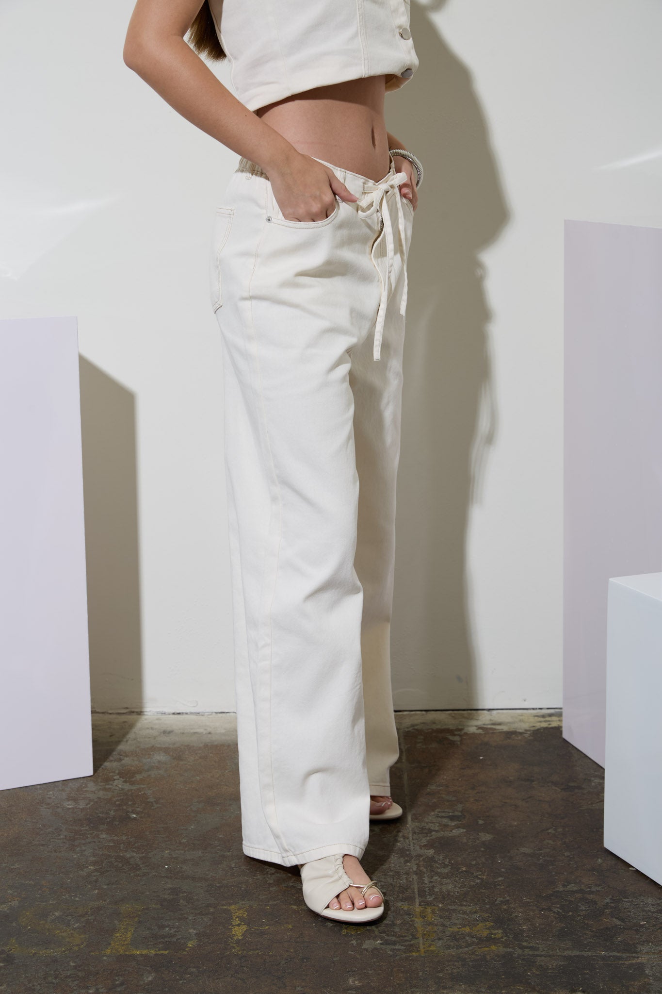 DRAWSTRING DETAIL DENIM PANTS