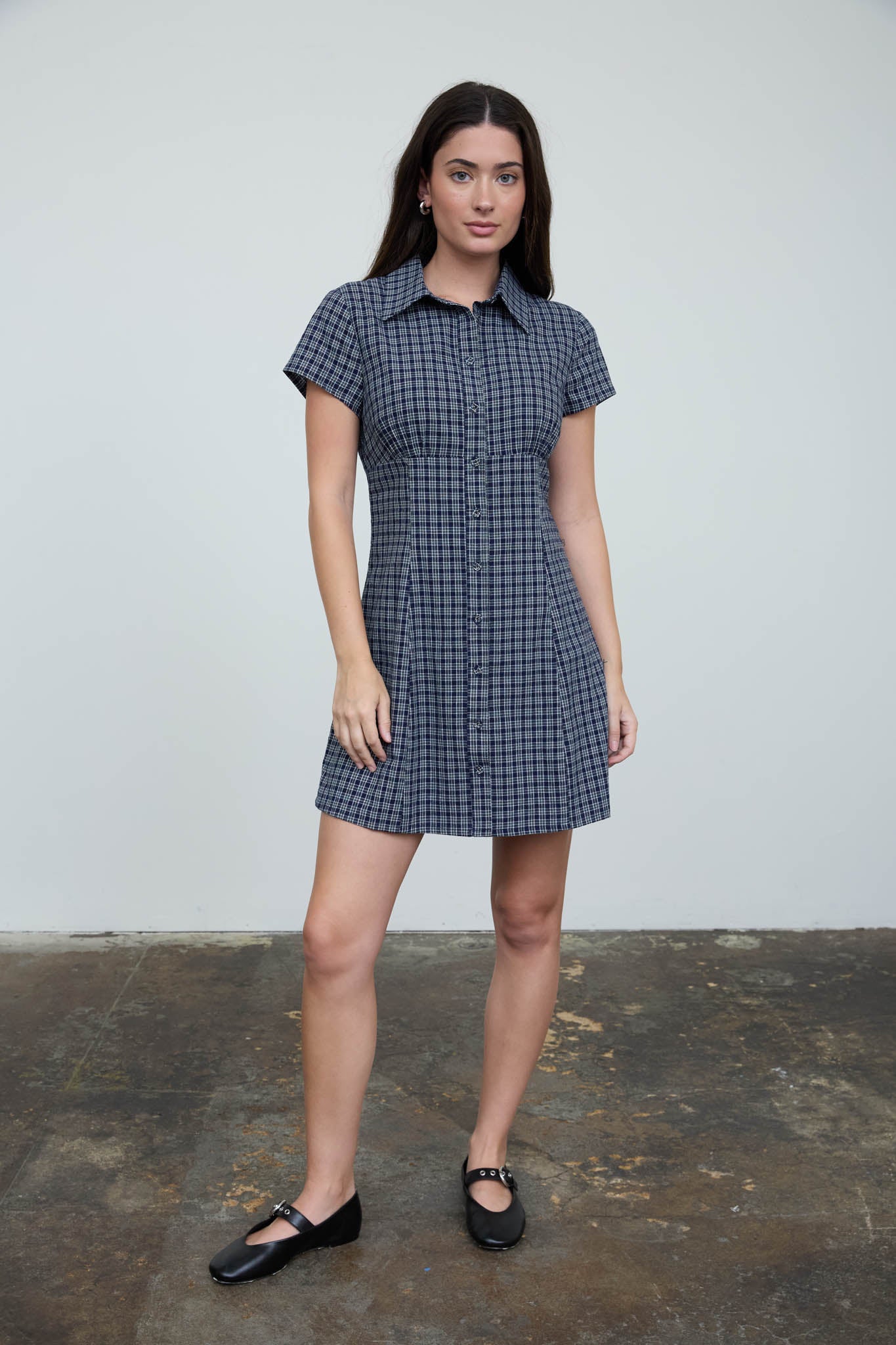 SHIRT COLLAR BUTTON-FRONT PLAID MINI DRESS