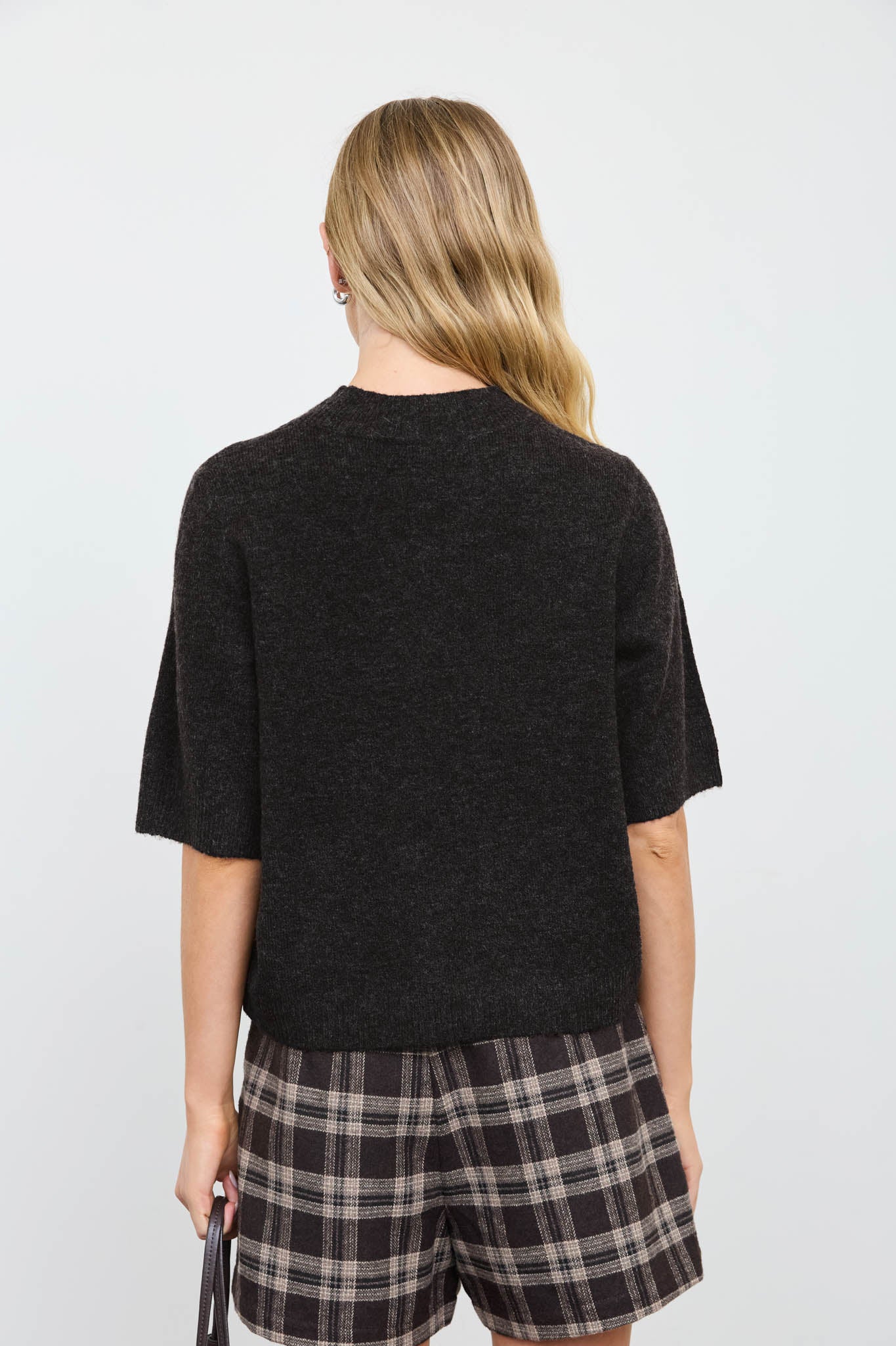 CREWNECK SHORT SLEEVE RIB HEM PULLOVER SWEATER