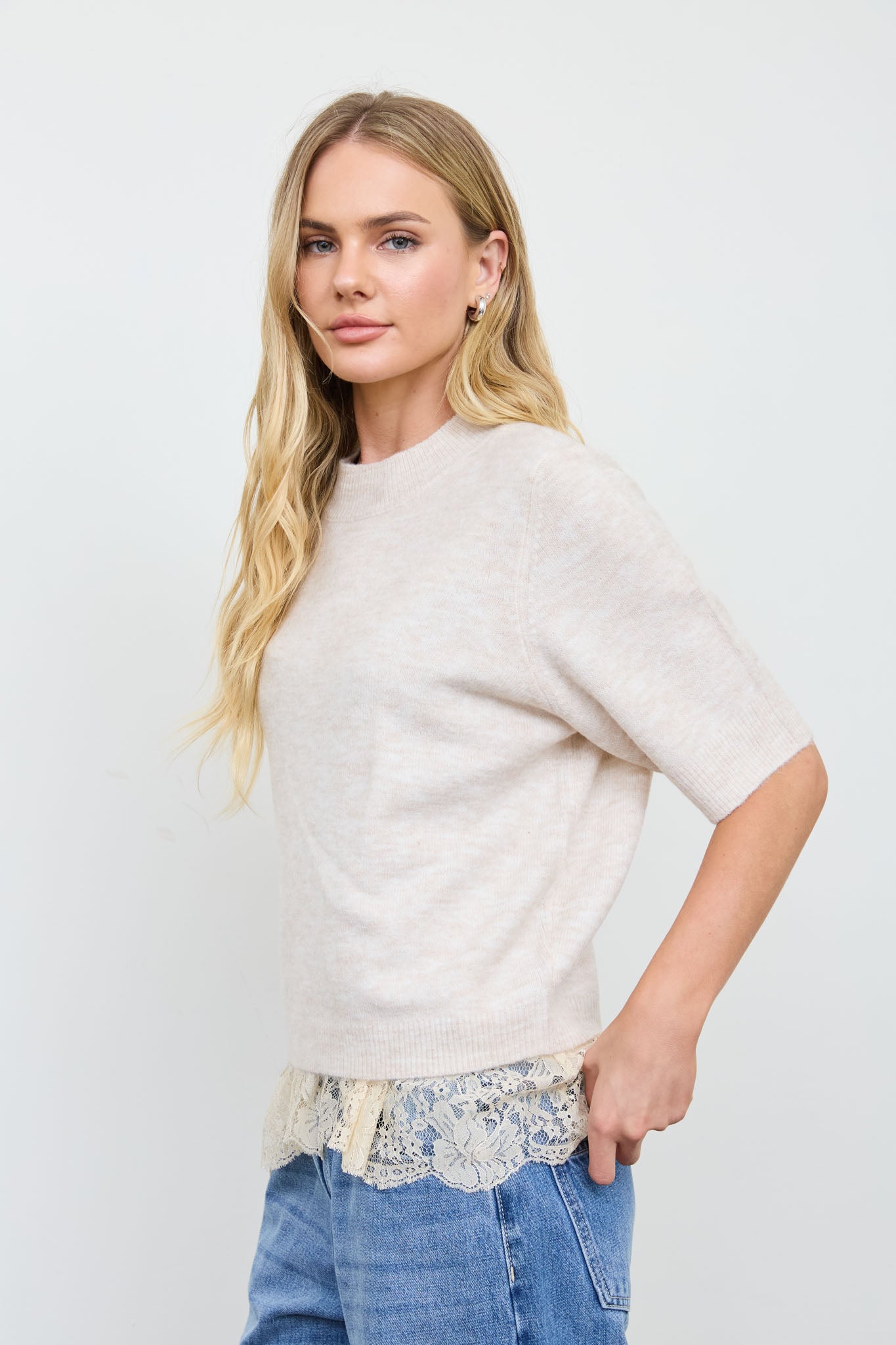 CREWNECK SHORT SLEEVE RIB HEM PULLOVER SWEATER