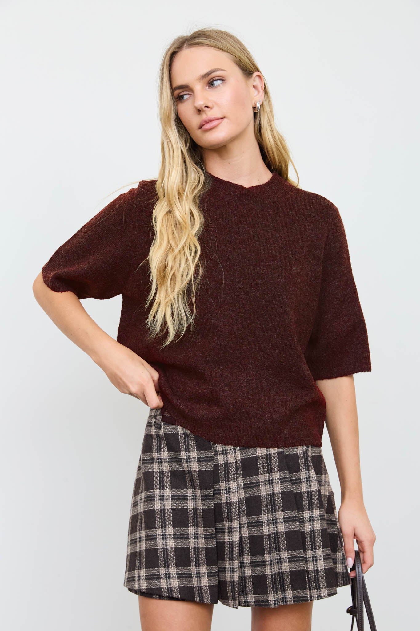 CREWNECK SHORT SLEEVE RIB HEM PULLOVER SWEATER