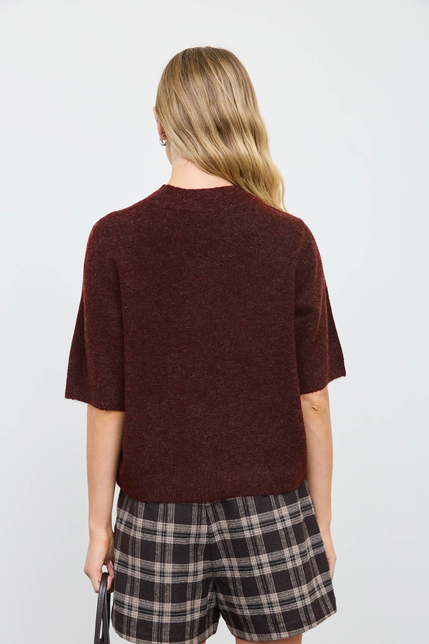CREWNECK SHORT SLEEVE RIB HEM PULLOVER SWEATER