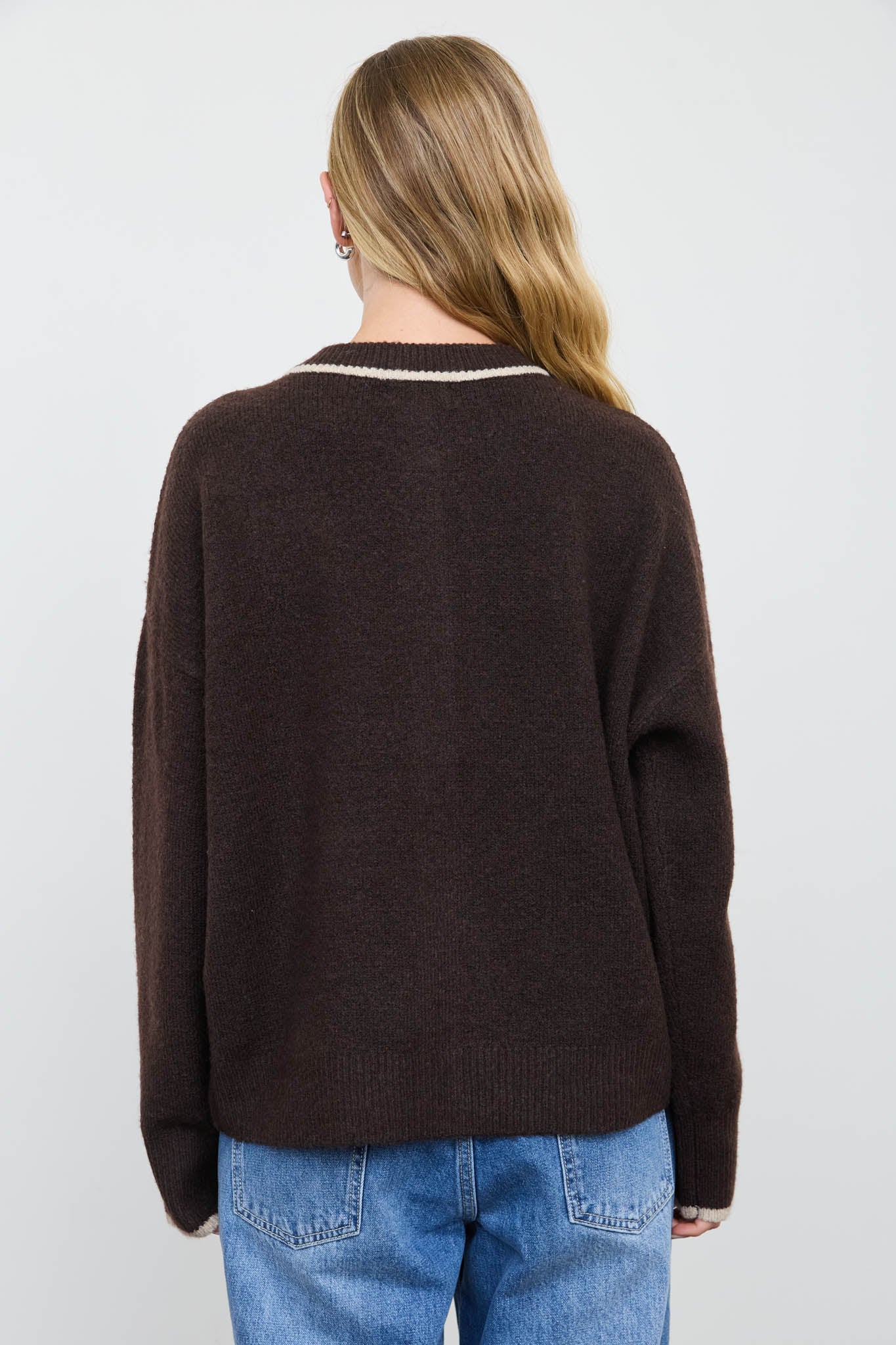 CONTRAST TRIM ROUND NECK FUZZY KNIT CARDIGAN