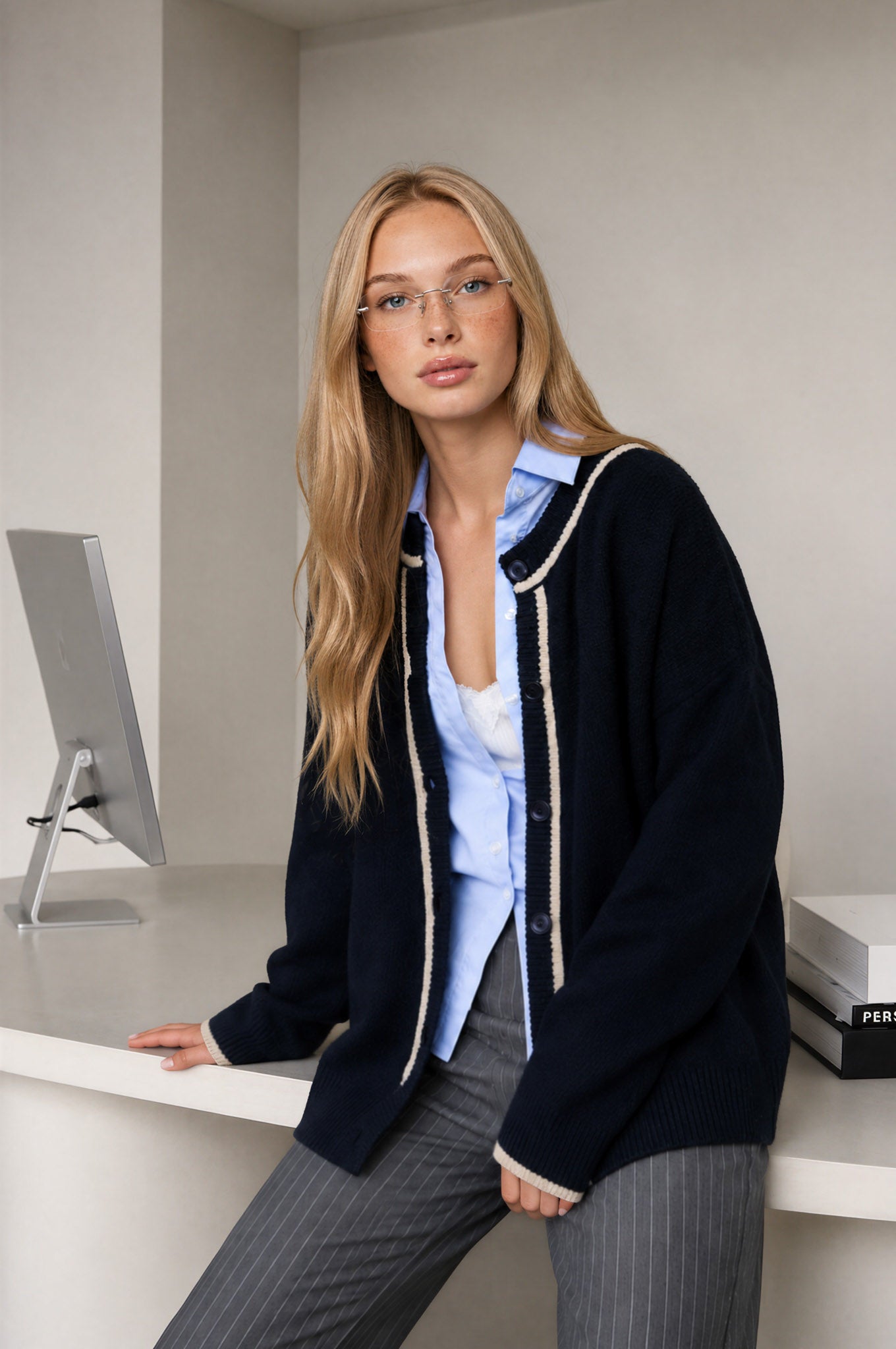 CONTRAST TRIM ROUND NECK FUZZY KNIT CARDIGAN