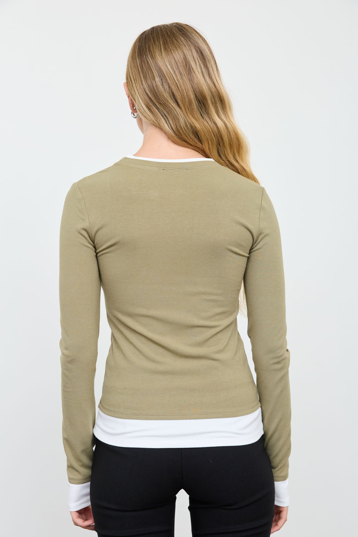 LAYERED LONG SLEEVE CREW NECK KNIT TOP