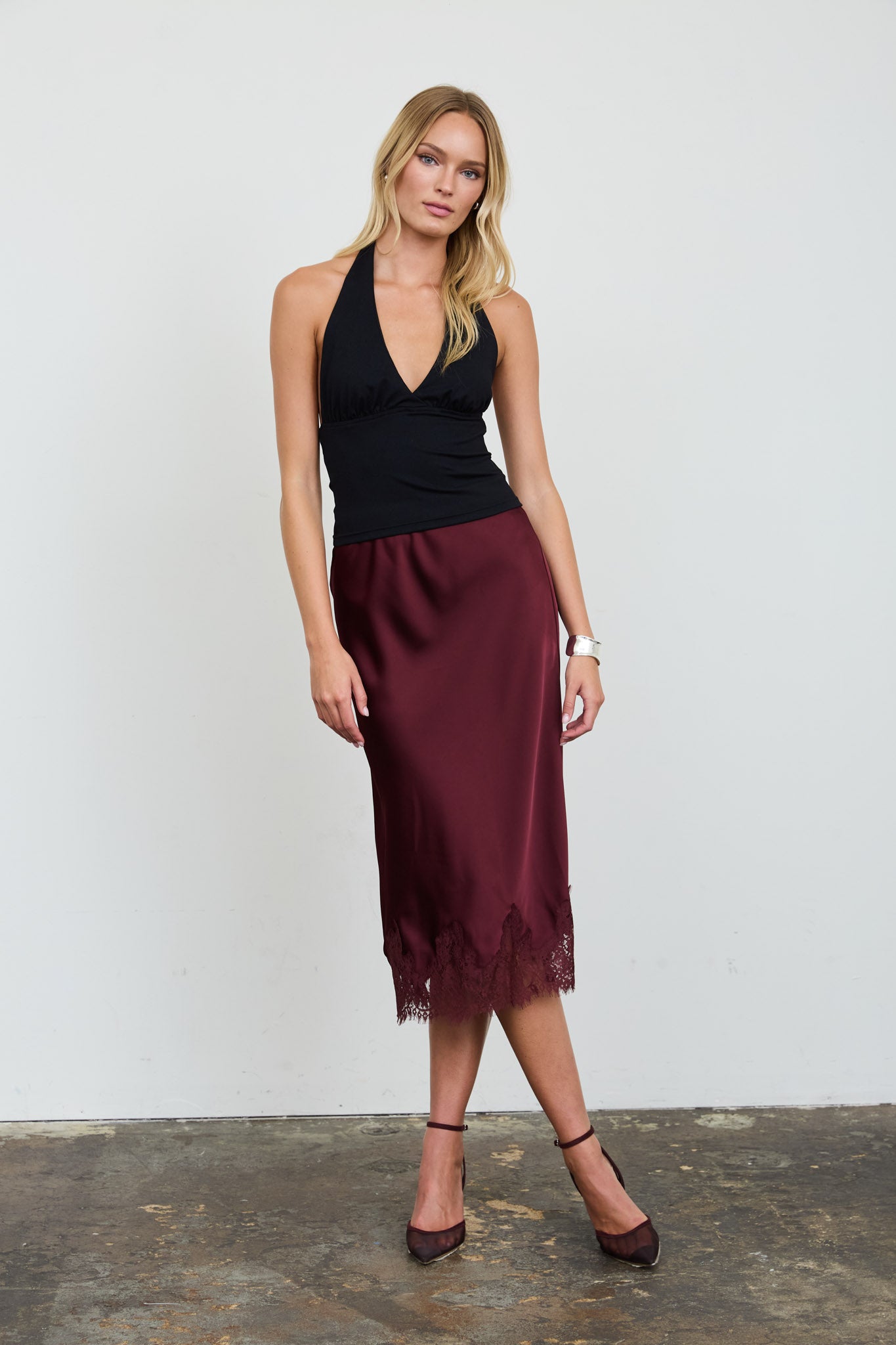 SATIN SCALLOPED LACE TRIM MIDI SKIRT