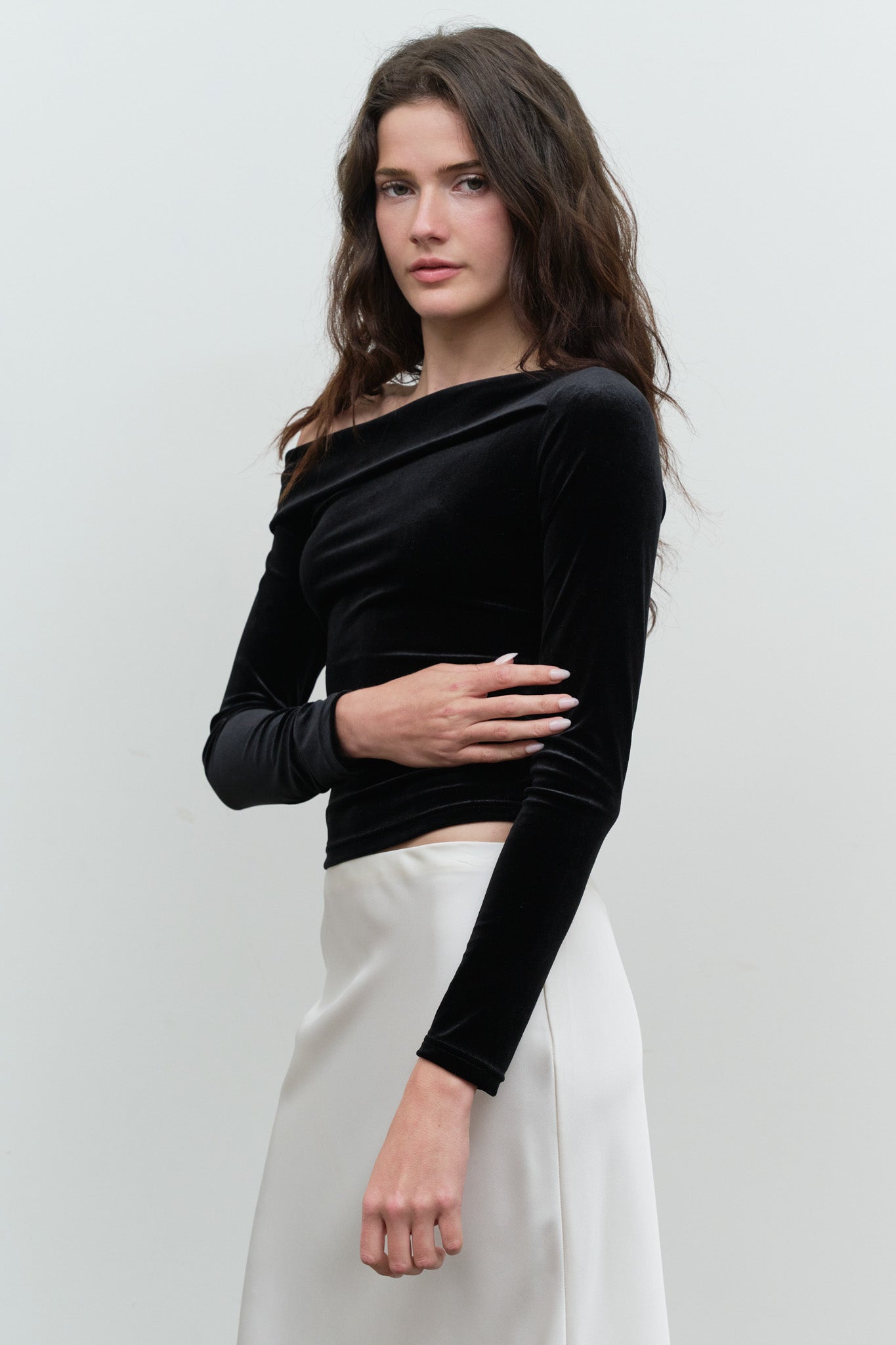 VELVET OFF-SHOULDER LONG SLEEVE KNIT TOP