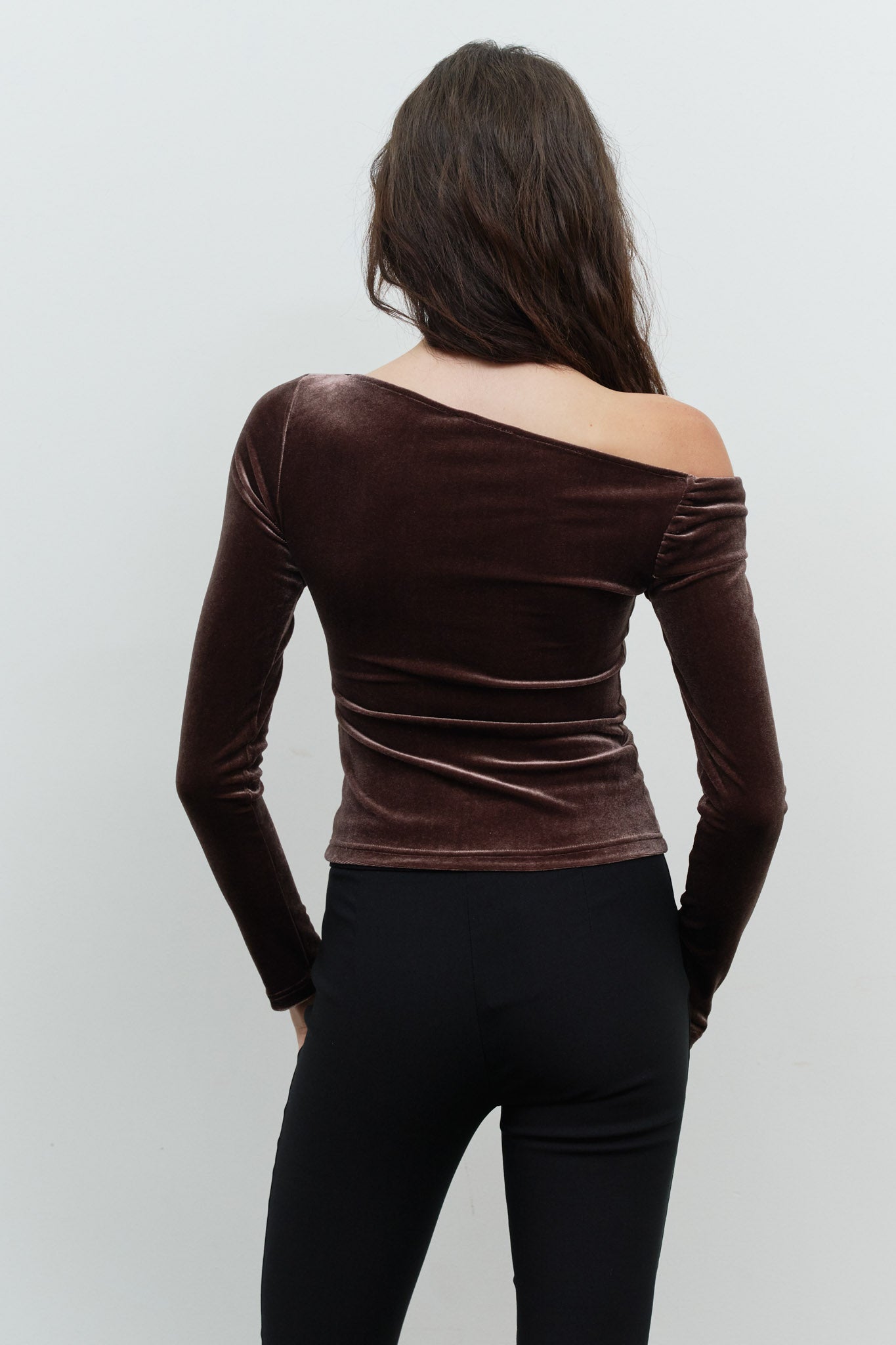 VELVET OFF-SHOULDER LONG SLEEVE KNIT TOP