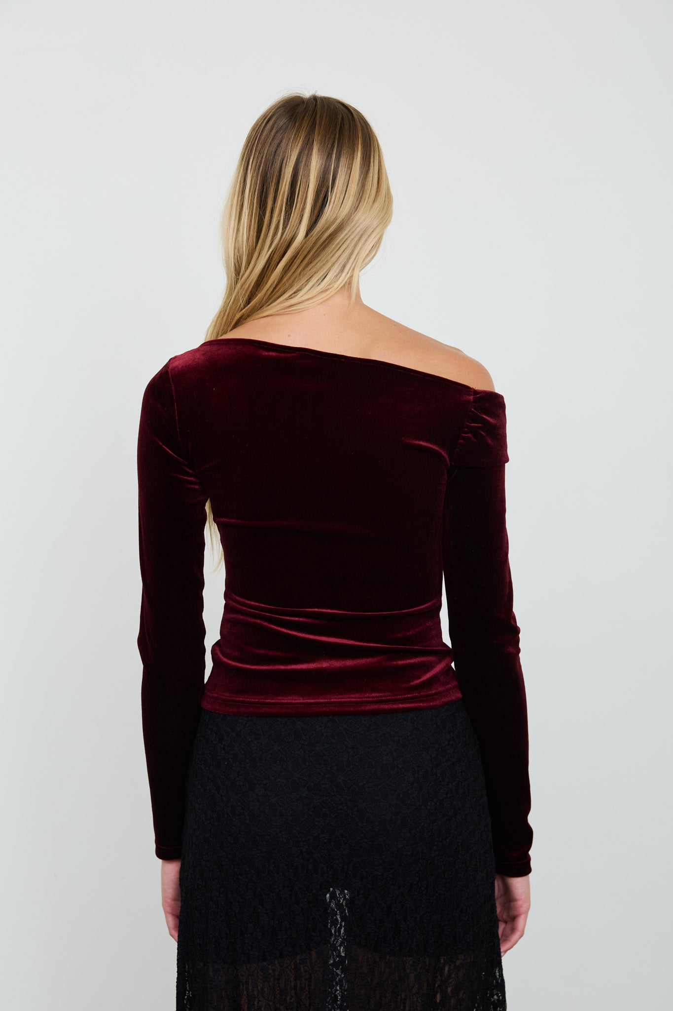 VELVET OFF-SHOULDER LONG SLEEVE KNIT TOP