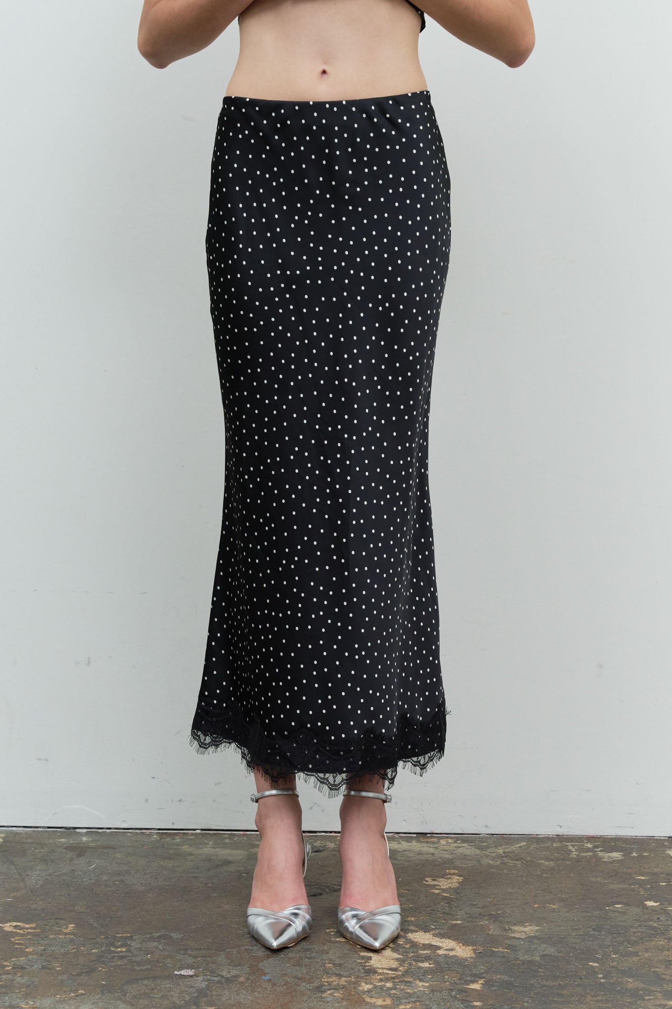 POLKA DOT LACE TRIM SLIT MIDI SKIRT
