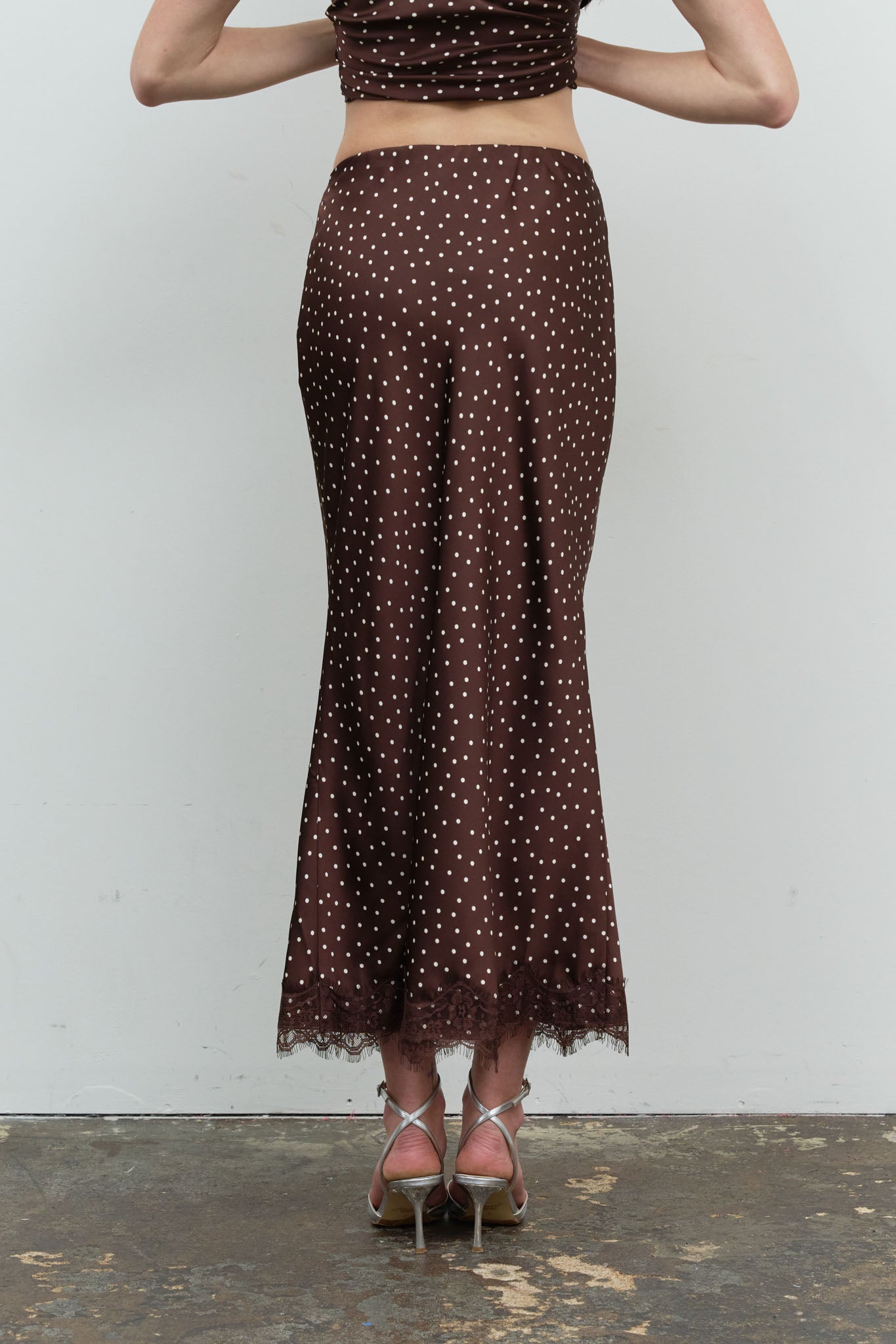 POLKA DOT LACE TRIM SLIT MIDI SKIRT