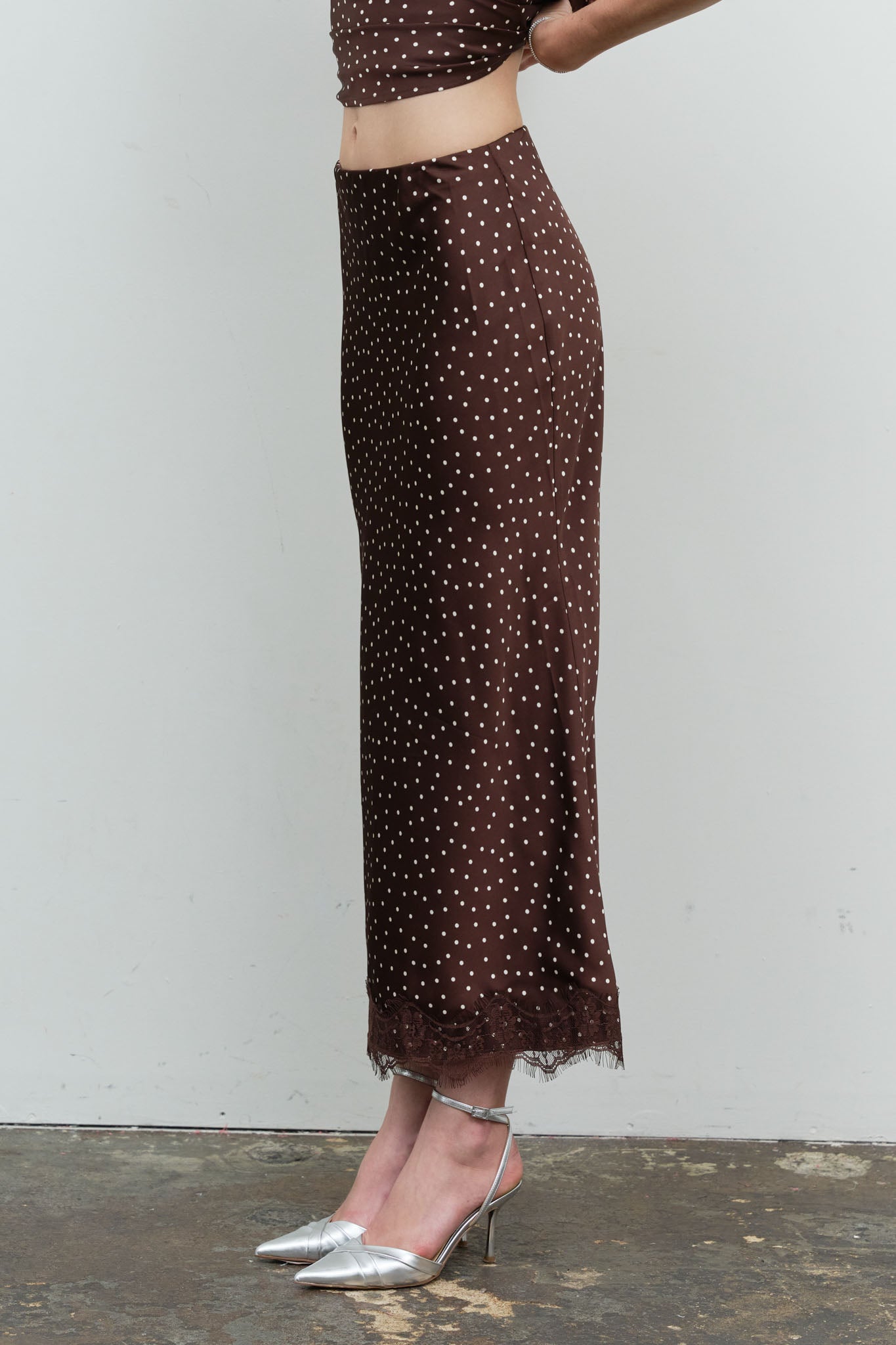 POLKA DOT LACE TRIM SLIT MIDI SKIRT