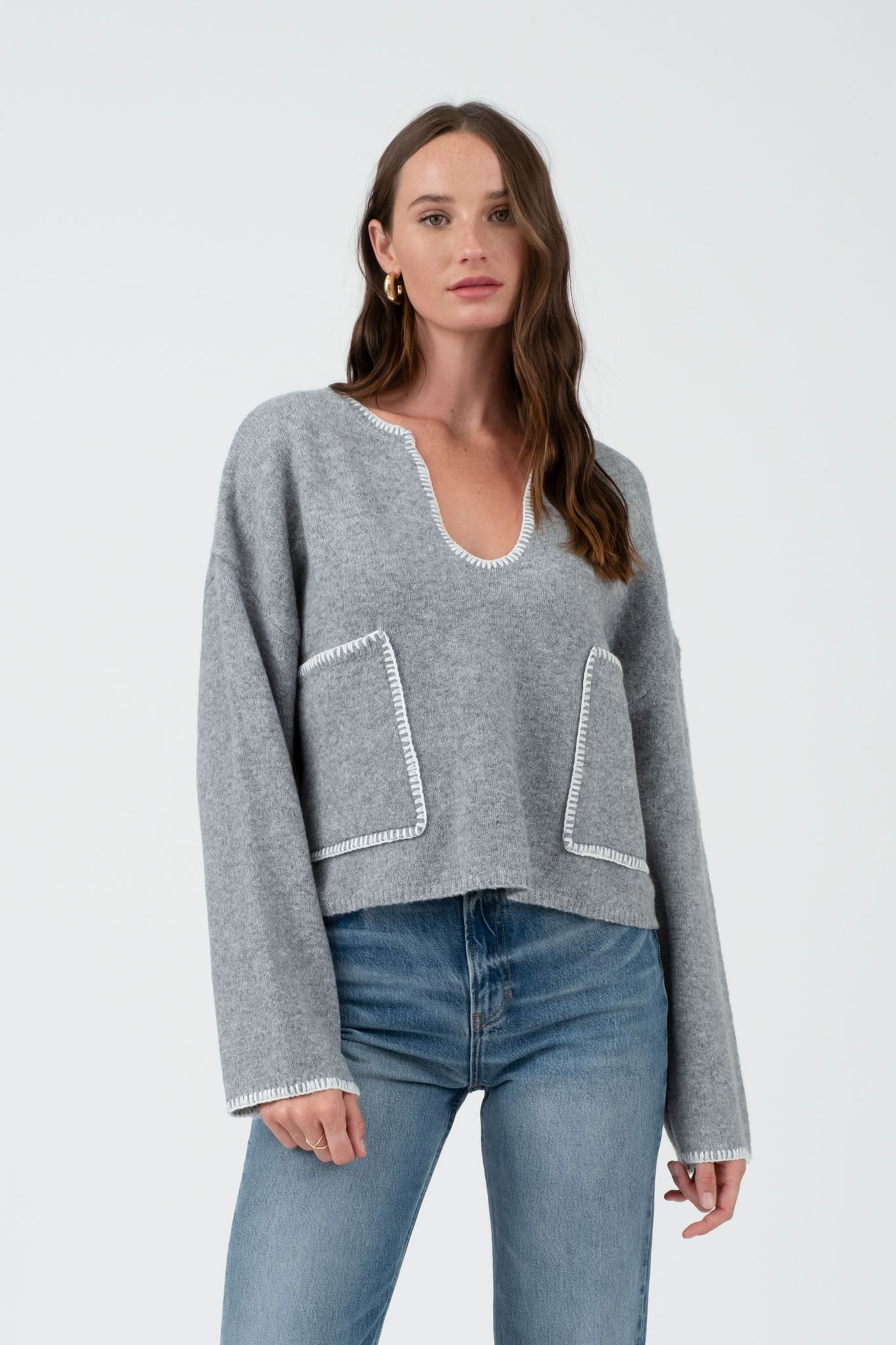 CONTRAST STITCH LONG SLEEVE POCKET SWEATER