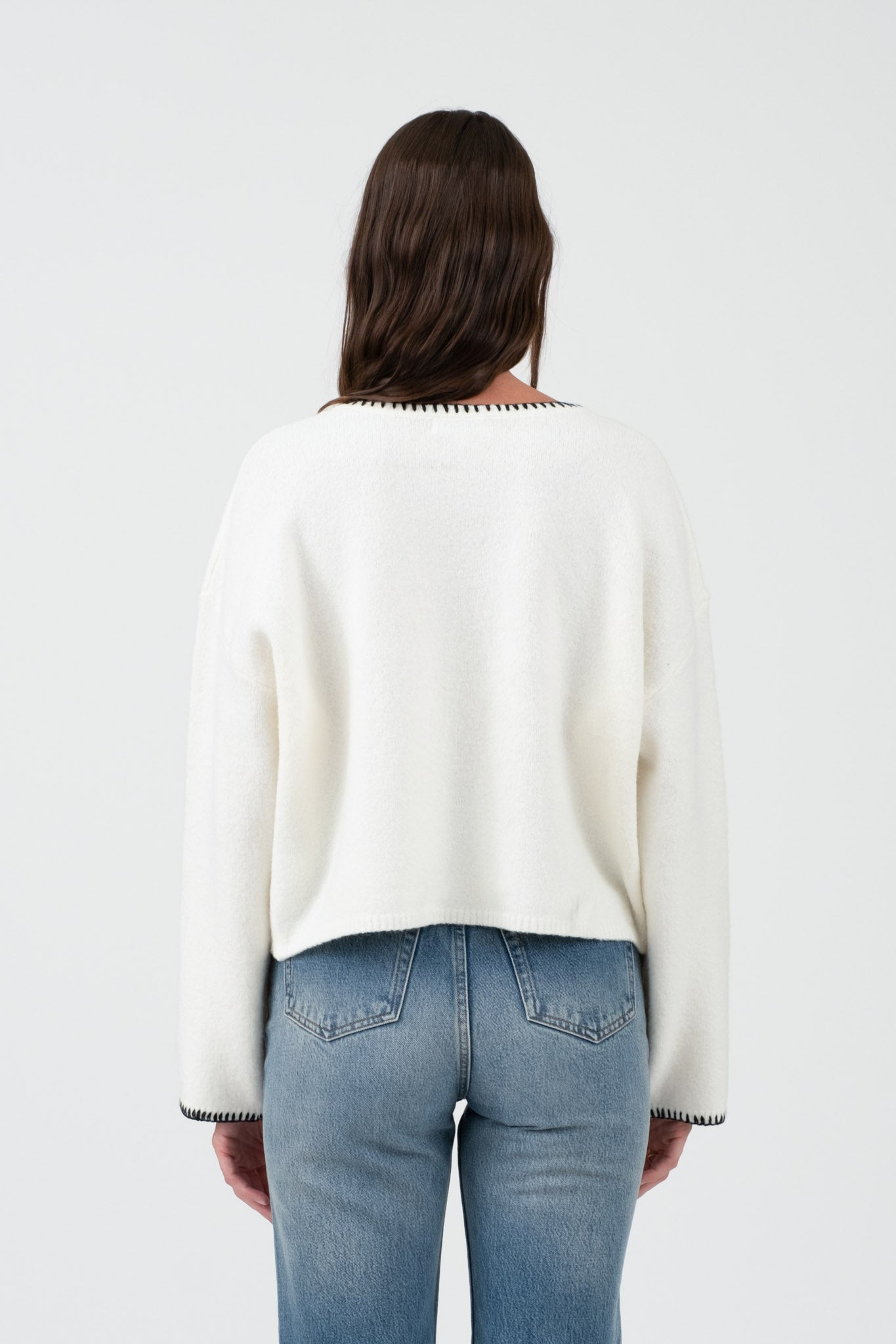 CONTRAST STITCH LONG SLEEVE POCKET SWEATER