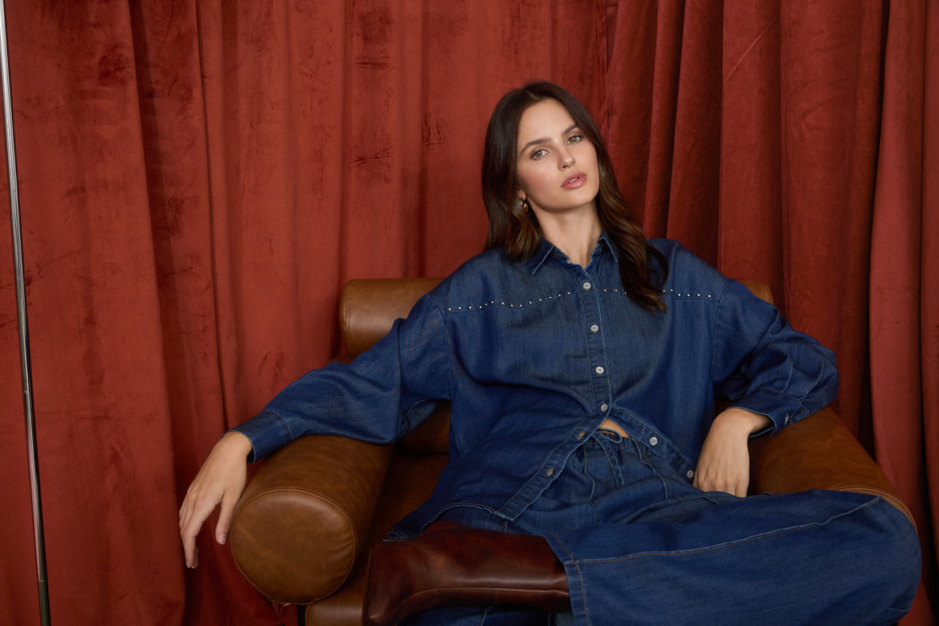 COLLARED BUTTON DOWN STUD DETAIL DENIM SHIRT (PRE-ORDER)