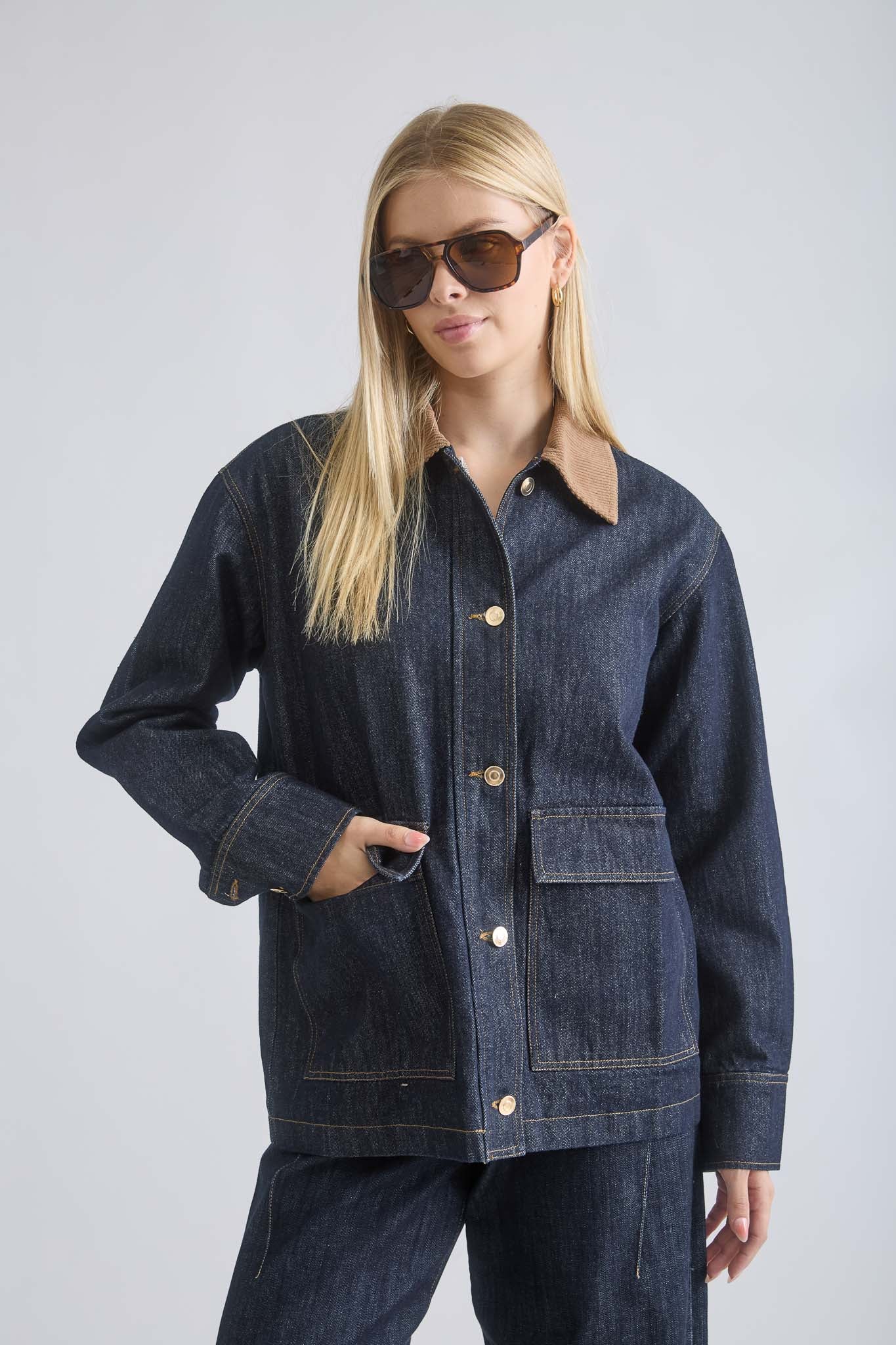 CORDUROY COLLAR  POCKET DETAIL DENIM JACKET