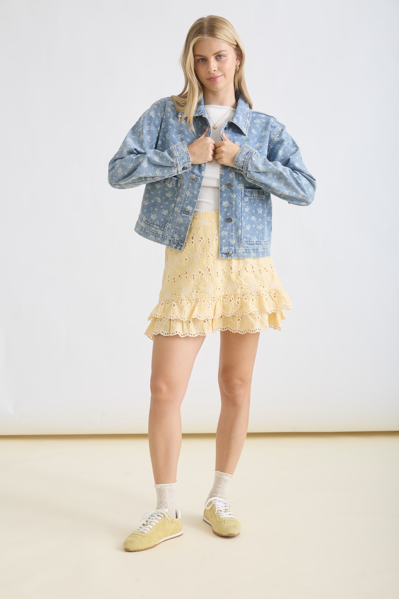 FLORAL WASHED DENIM COLLARED BUTTON DOWN JACKET (PRE-ORDER)