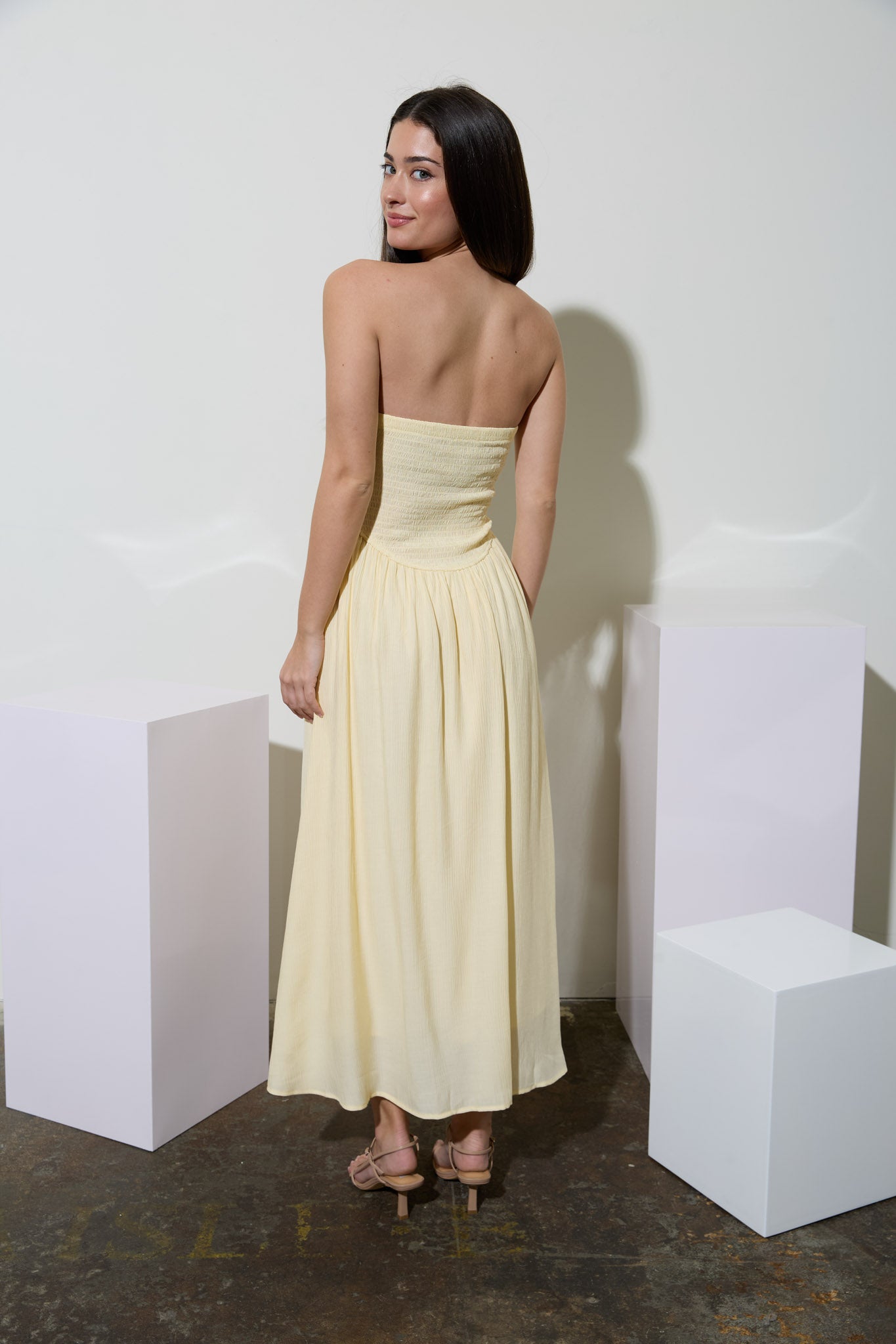 LACE TRIM STRAPLESS GATHERED DETAIL MIDI DRESS (PRE-ORDER)