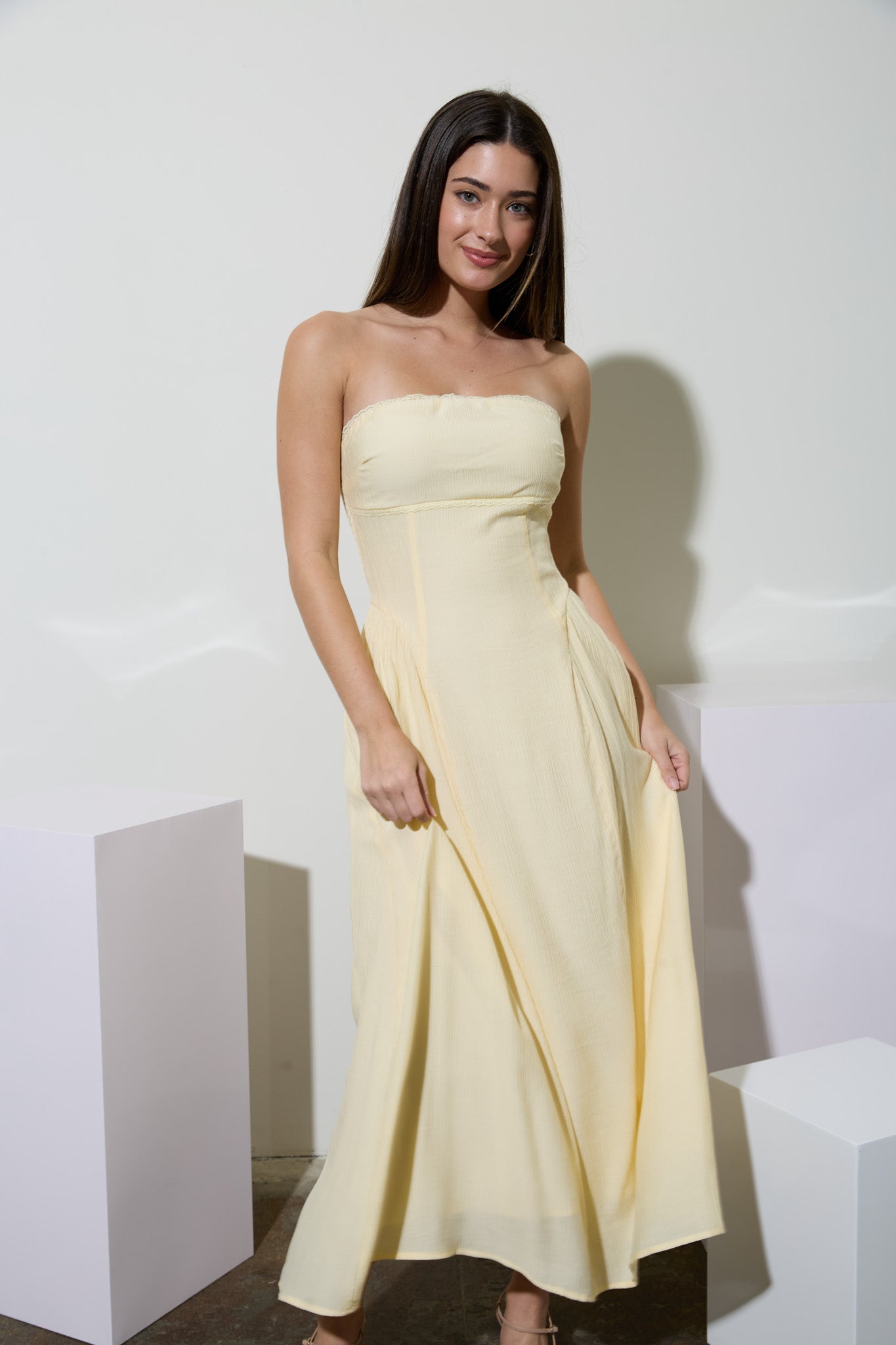 LACE TRIM STRAPLESS GATHERED DETAIL MIDI DRESS (PRE-ORDER)