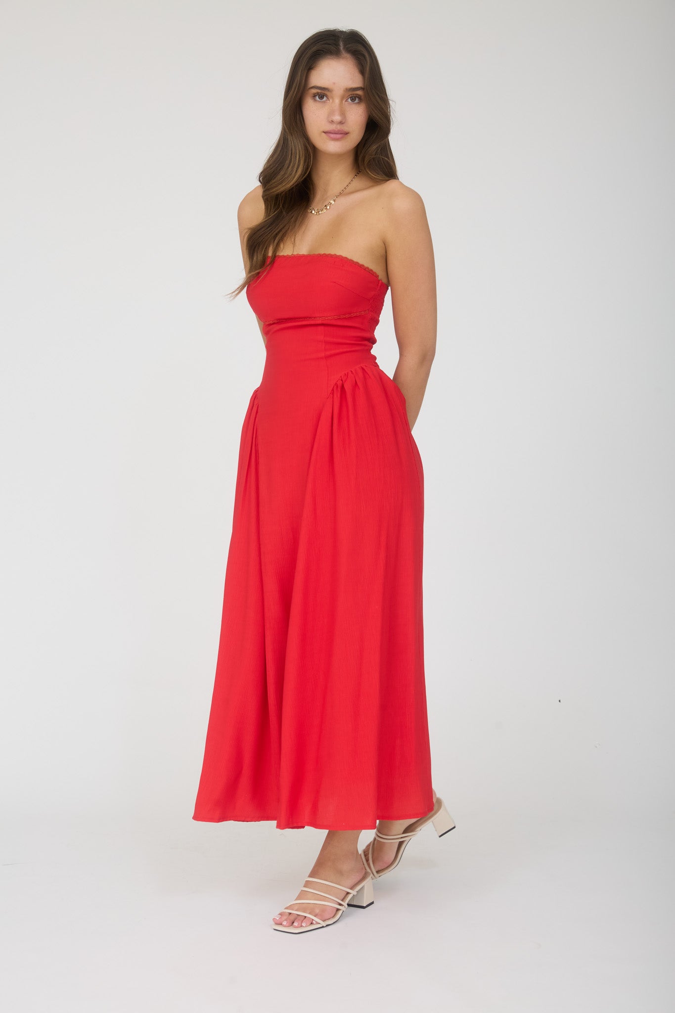 LACE TRIM STRAPLESS GATHERED DETAIL MIDI DRESS (PRE-ORDER)