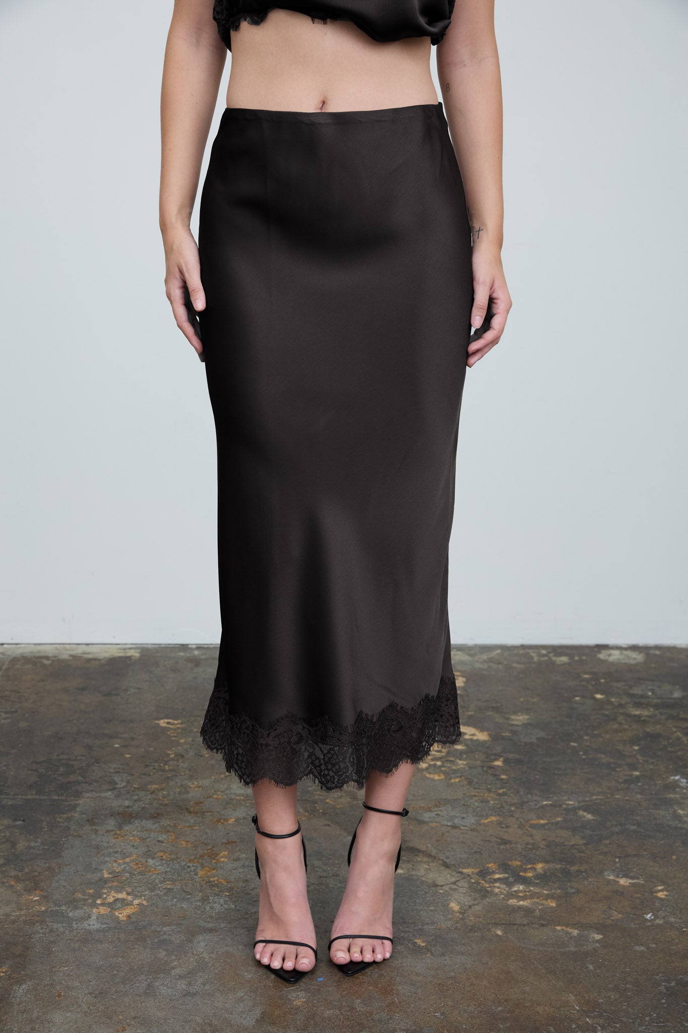 SATIN LACE HEM BACK SLIT PENCIL MIDI SKIRT (PRE-ORDER)