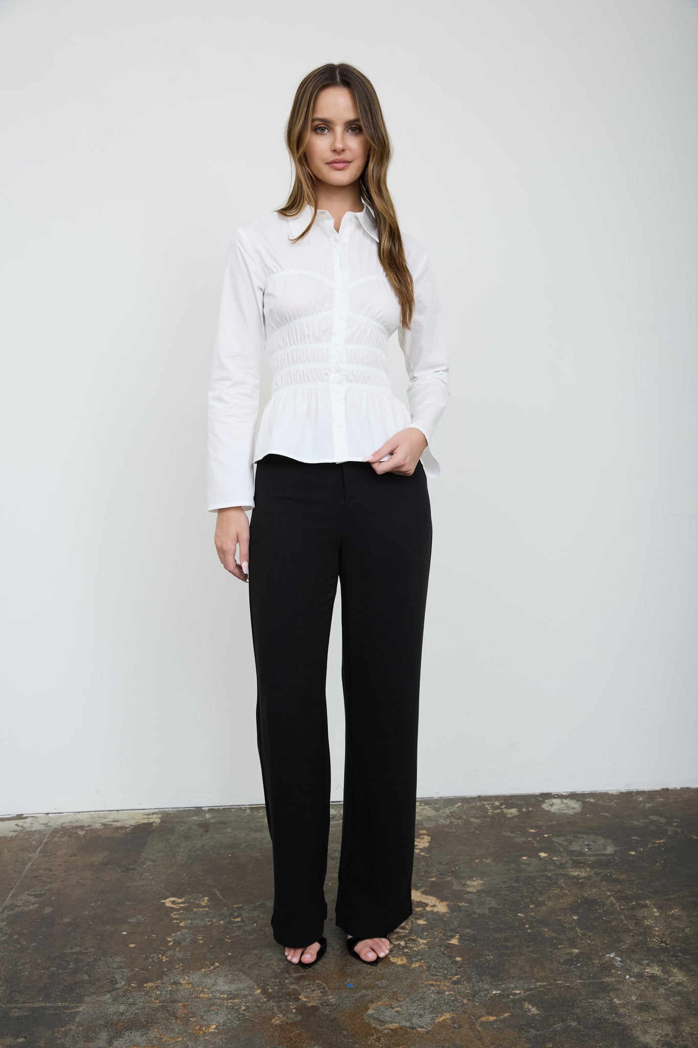 COLLARED BUTTON DOWN SHIRRED LONG SLEEVE TOP