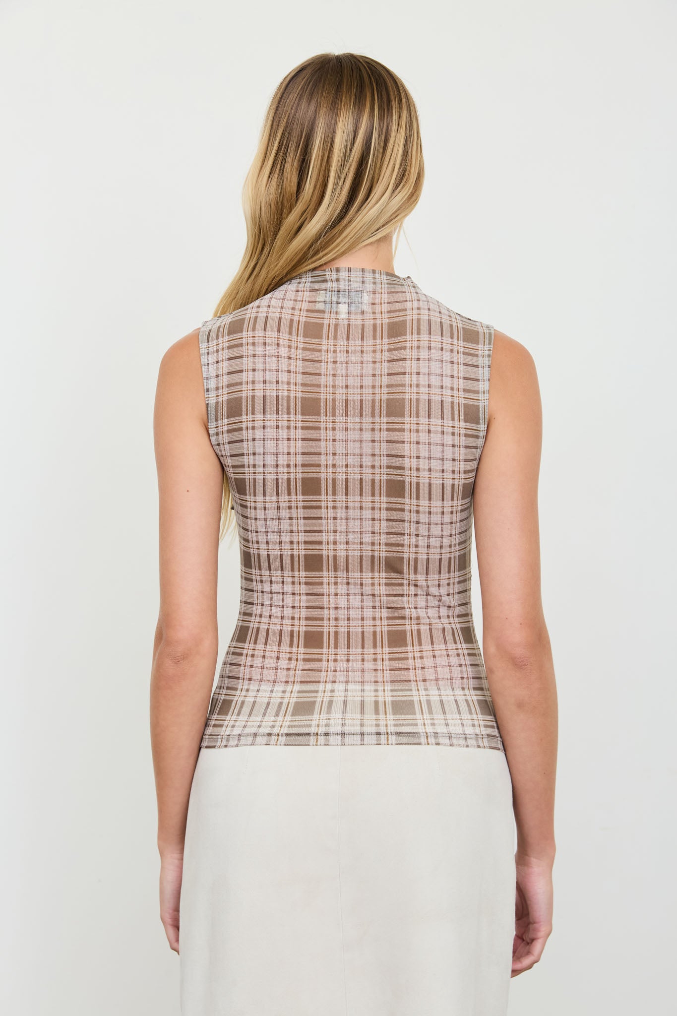 PLAID MOCK NECK RUCHED SLEEVELESS MESH KNIT TOP