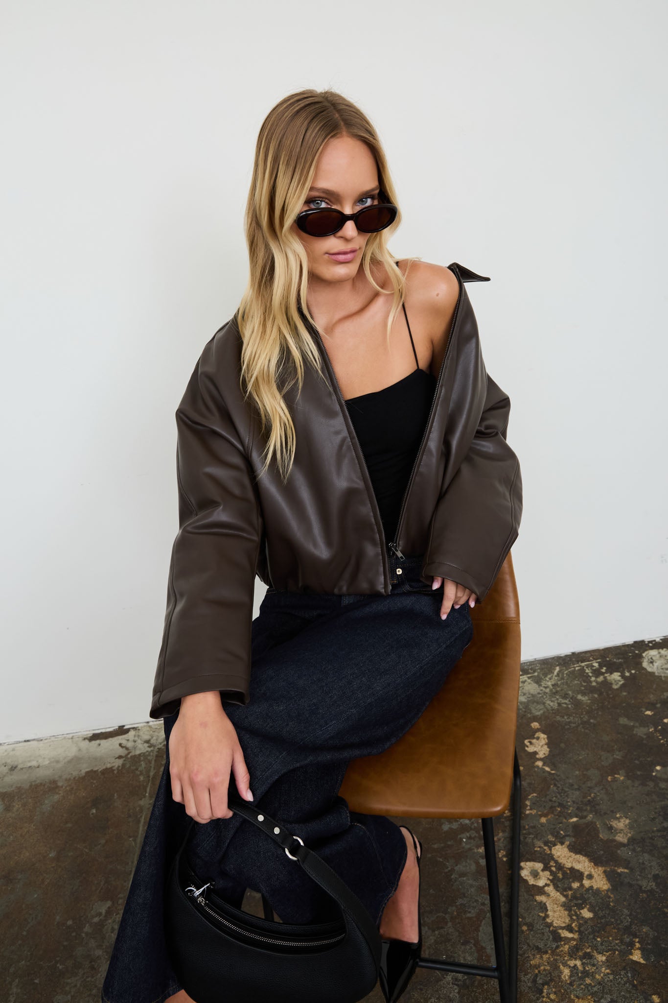COLLARED ZIP-UP CROPPED FAUX LEATHER JACKET (PRE-ORDER)