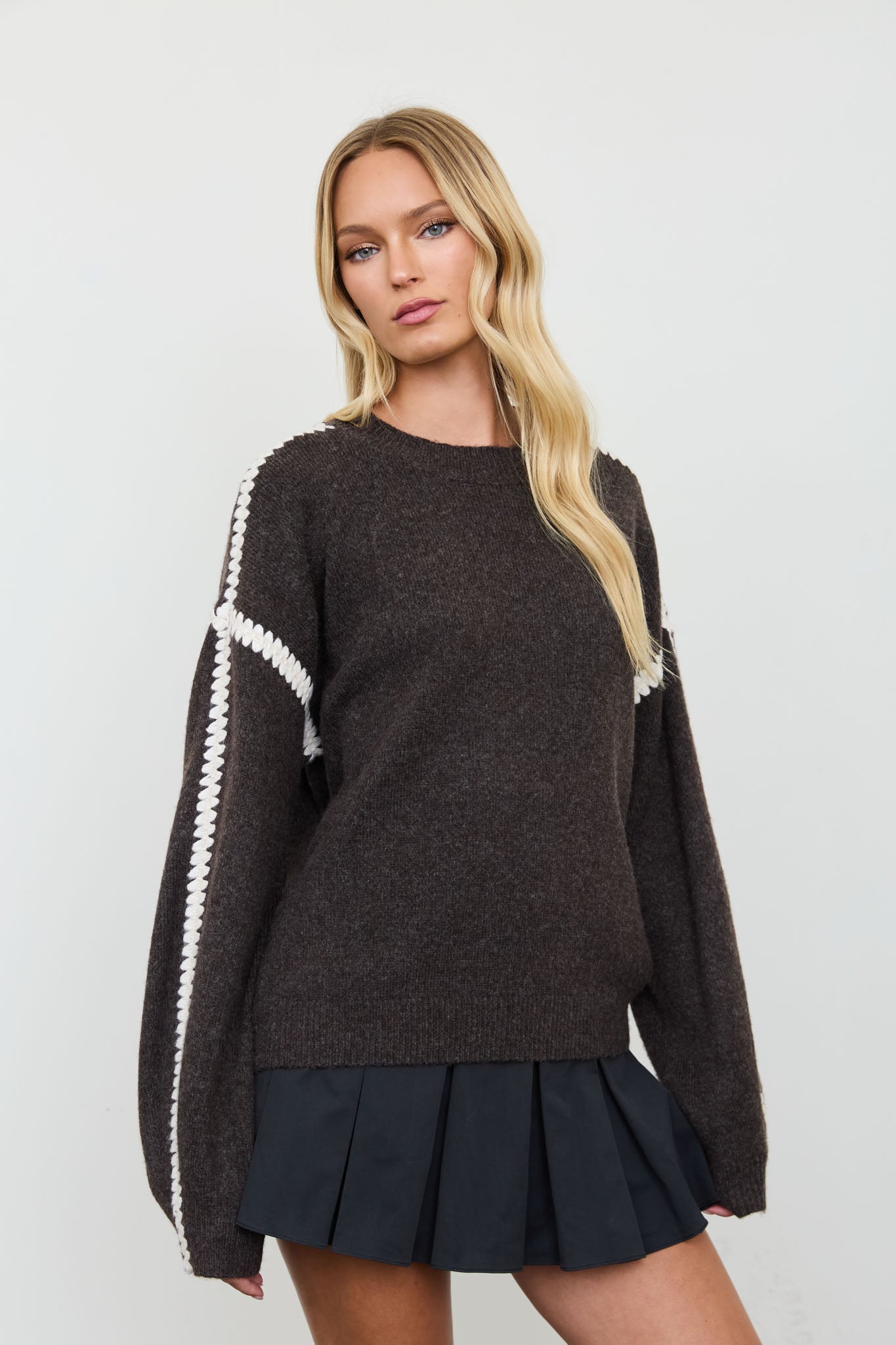 MARLED CONTRAST STITCH CREW NECK KNIT SWEATER (PRE-ORDER)