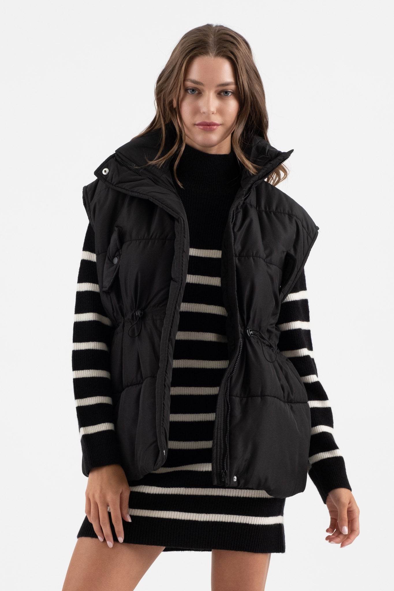 OVERSIZED DRAWSTRING PUFFER VEST