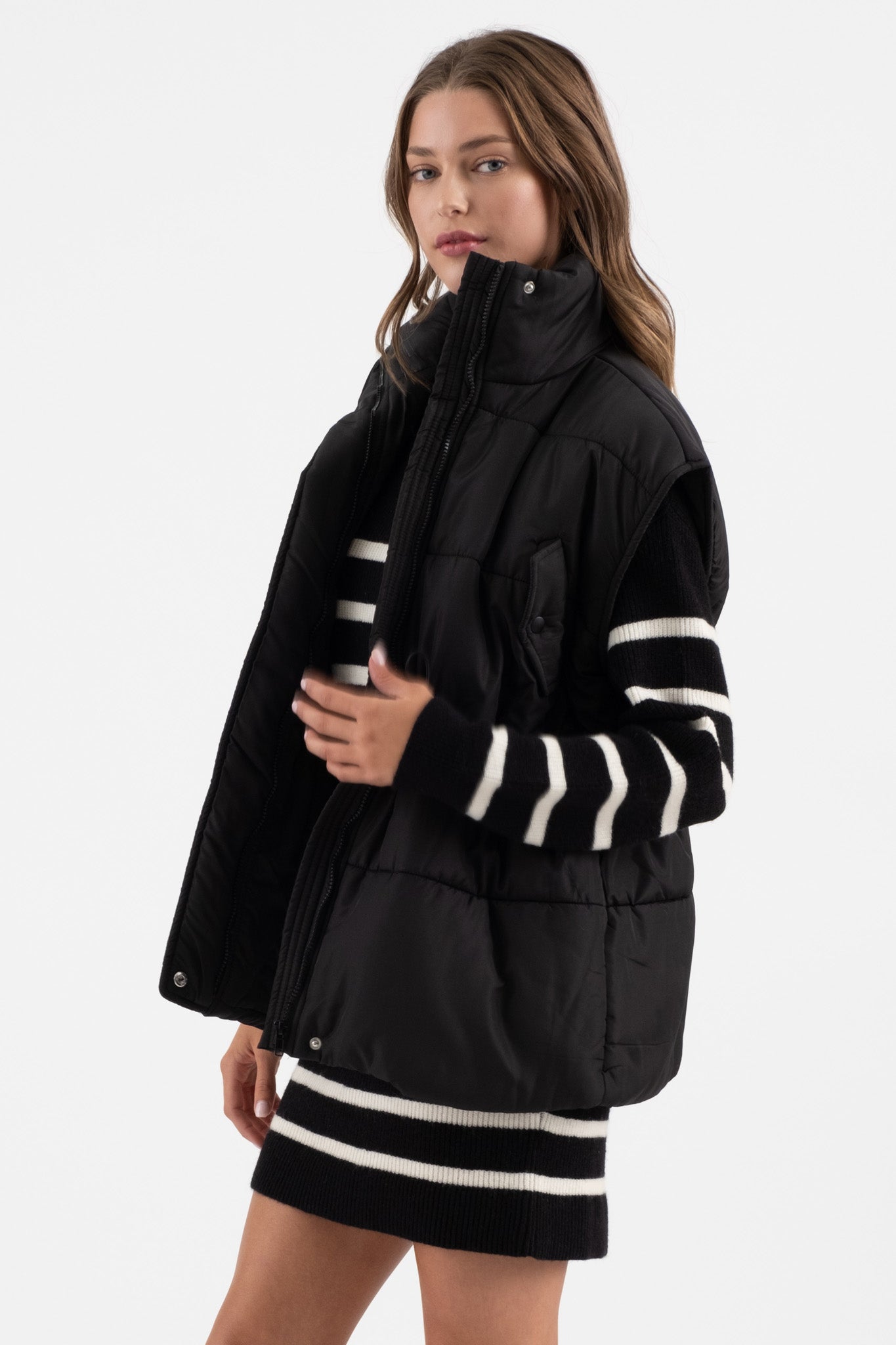 OVERSIZED DRAWSTRING PUFFER VEST