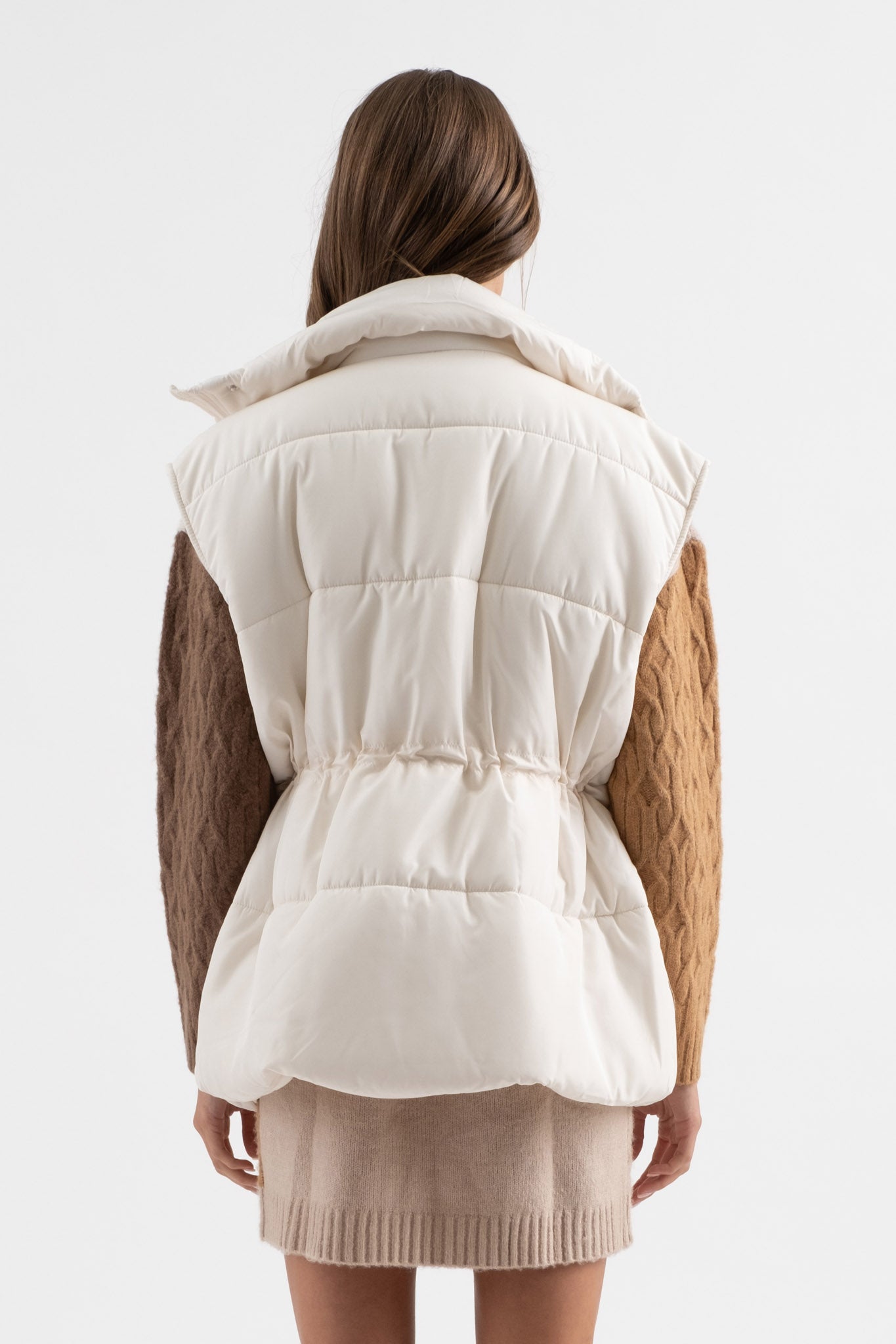 OVERSIZED DRAWSTRING PUFFER VEST