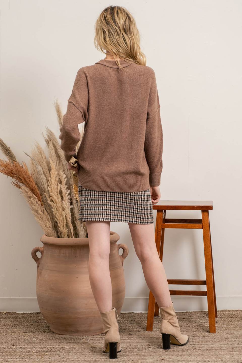 SOLID KNIT PULLOVER