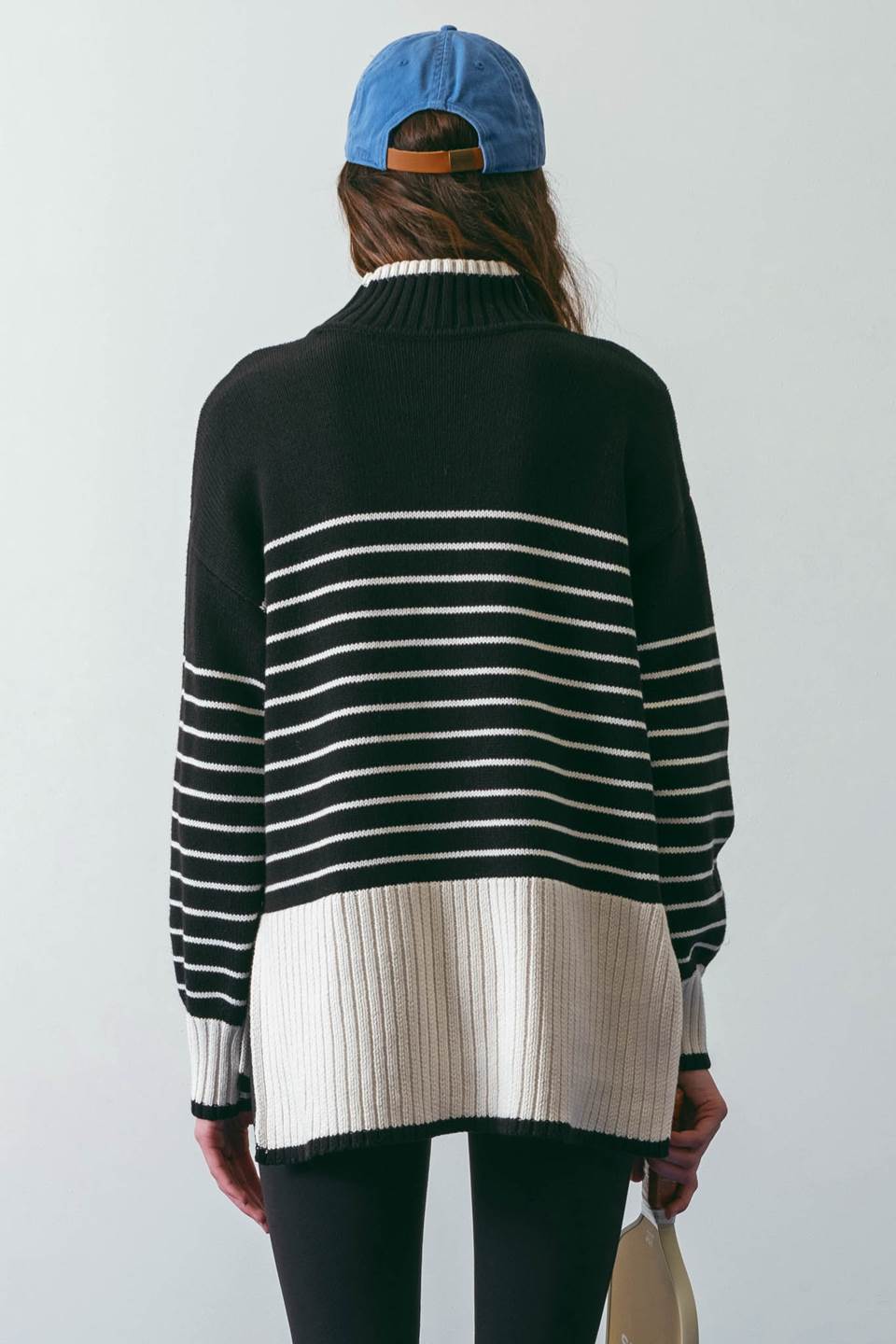 STRIPED CONTRAST RIB HEM KNIT SWEATER