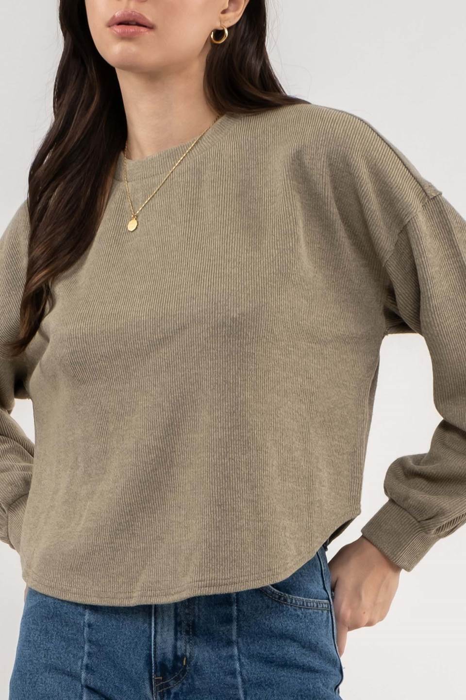 RUCHED BACK LONG SLEEVE KNIT TOP