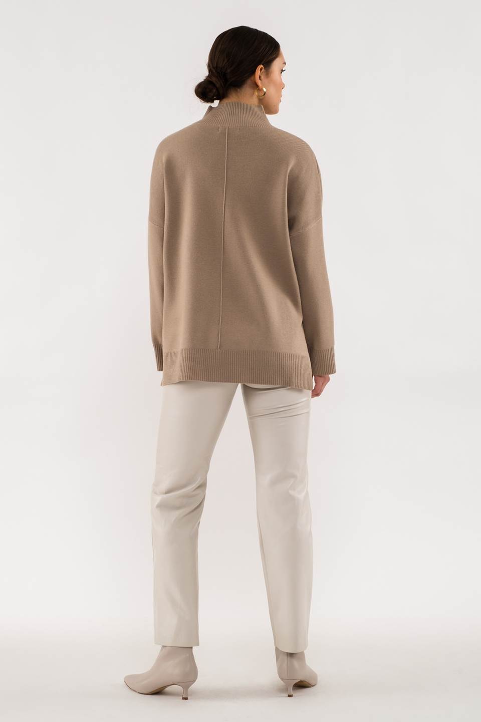 SOLID MOCK NECK SEAM FRONT KNIT SWEATER