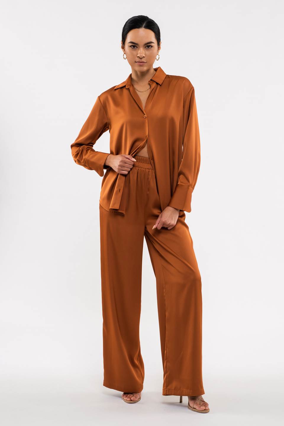 SOLID SATIN WIDE LEG PANTS